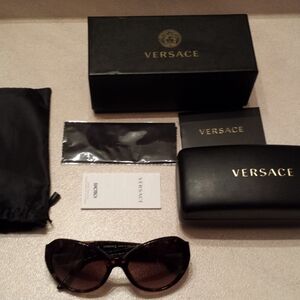 🎉HP🎉 Versace Womens Sunglasses Tortoise Frame Gold Accent Rose Mauve Oversized